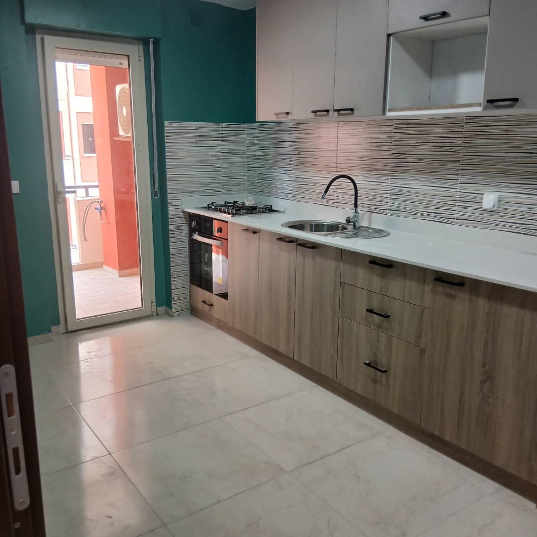 01 appartement de 04 pièces – Image 4