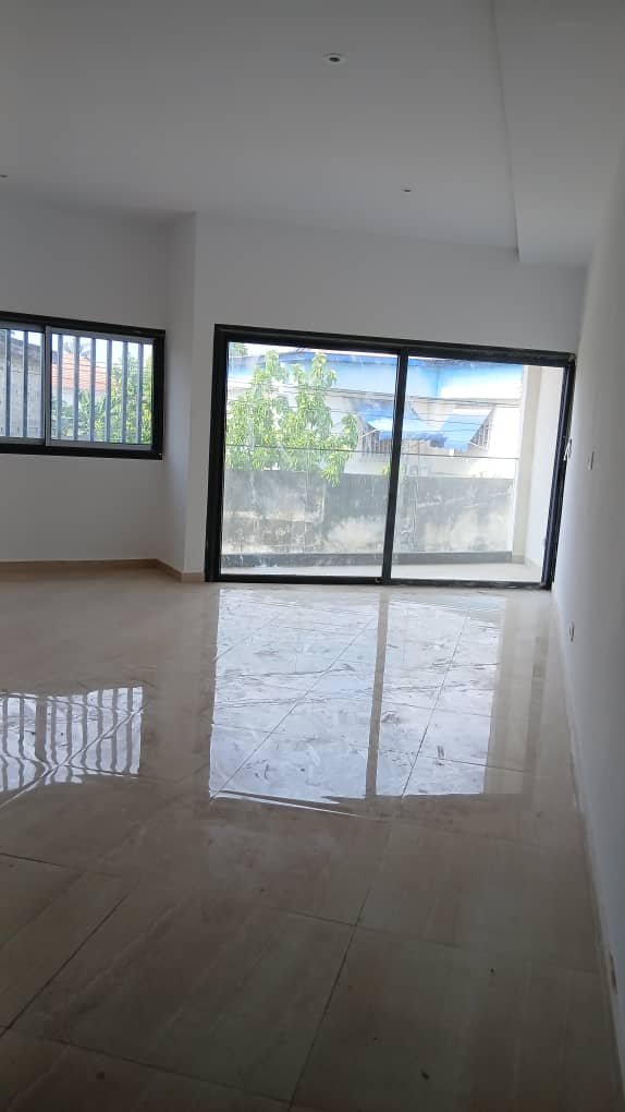 1 Appartement de 04 pièces – Image 3